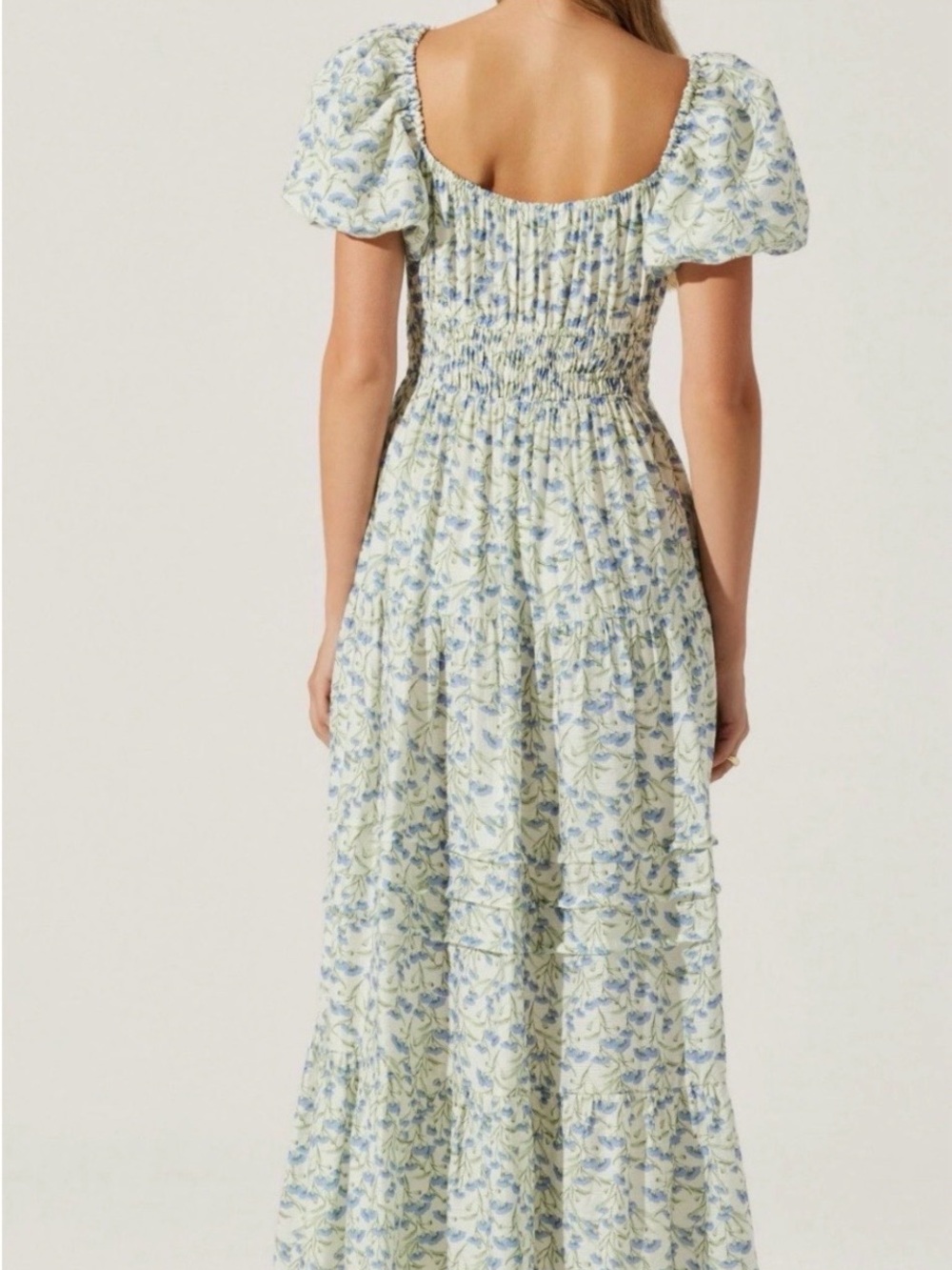 ASTR the Label Florentina Anthropologie Blue Floral Smocked Midi Dress Medium - Picture 3 of 5